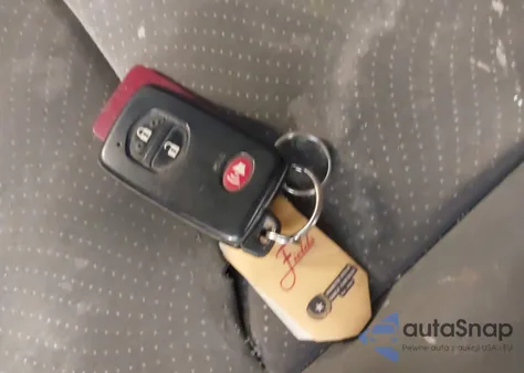 2013 Toyota Prius Two z USA, uszkodzony, nr VIN JTDKN3DUXD0349018